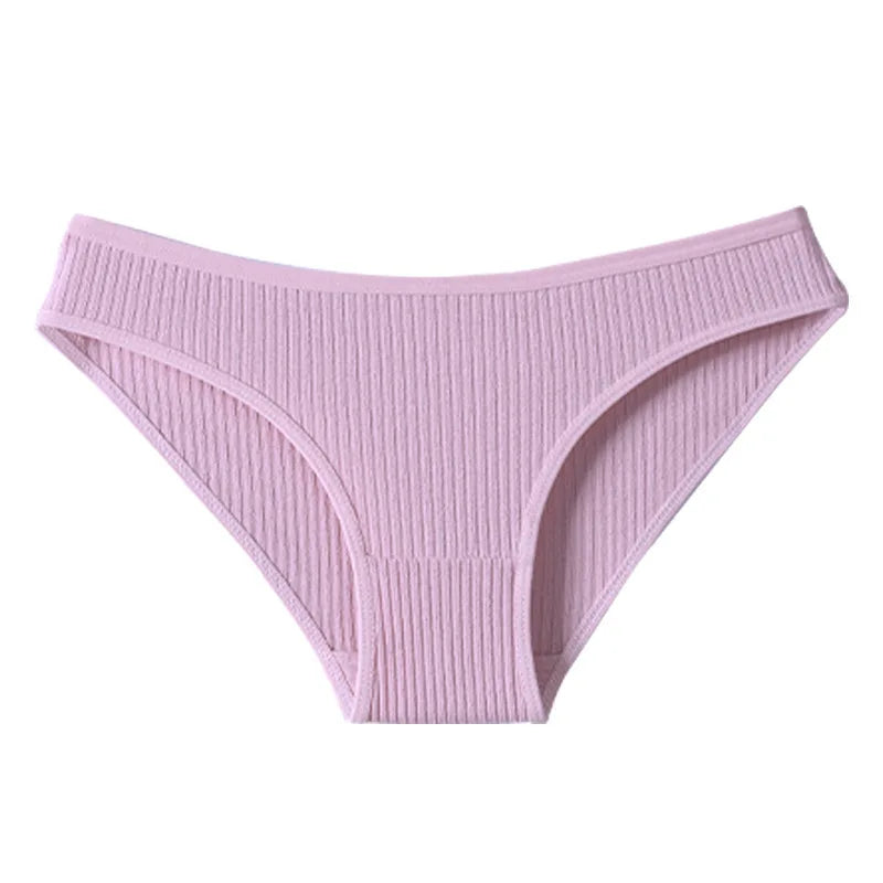 7Pcs Women's Soft & Breathable Cotton Briefs โ Low-Rise, Stylish Solid Colors