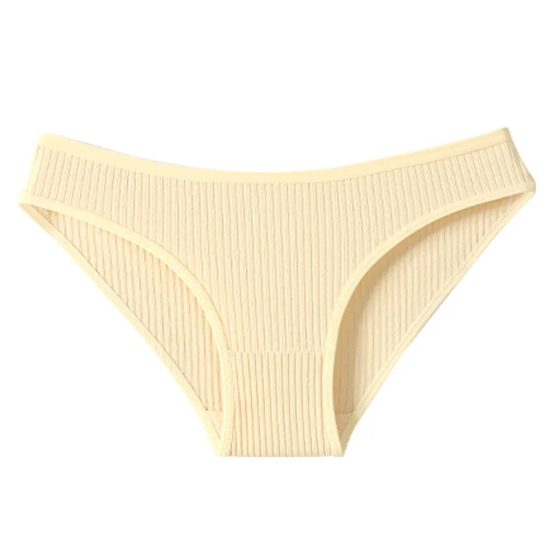 7Pcs Women's Soft & Breathable Cotton Briefs โ Low-Rise, Stylish Solid Colors