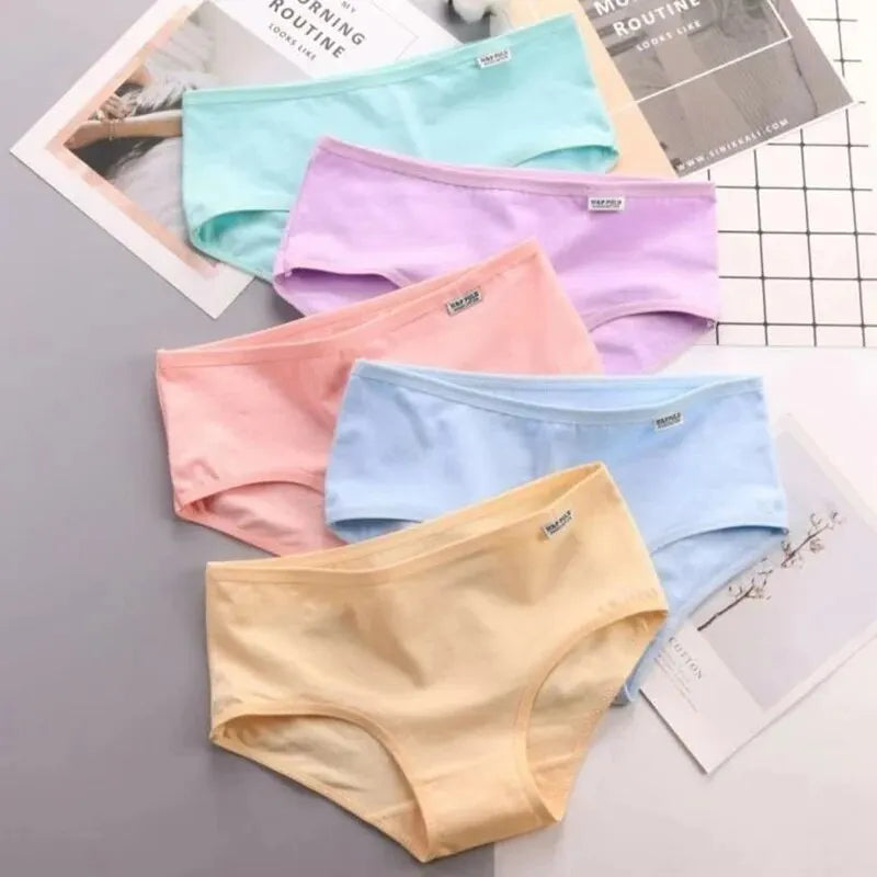 7PCS Women's Cotton Comfortable & Stylish Underwear – Plus Size for Ladies & Girls"